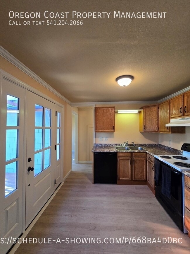 Building Photo - 1441 NW 20th St