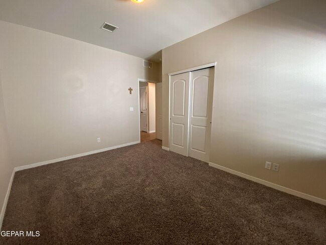 Building Photo - 7013 Long Meadow Dr