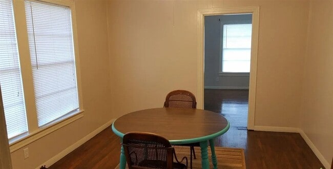 Building Photo - 2202 County Rd 1125