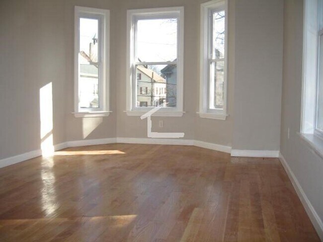 Building Photo - 47A Allston St