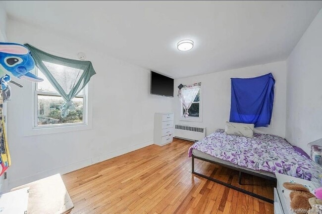 Building Photo - 202-02 109th Ave