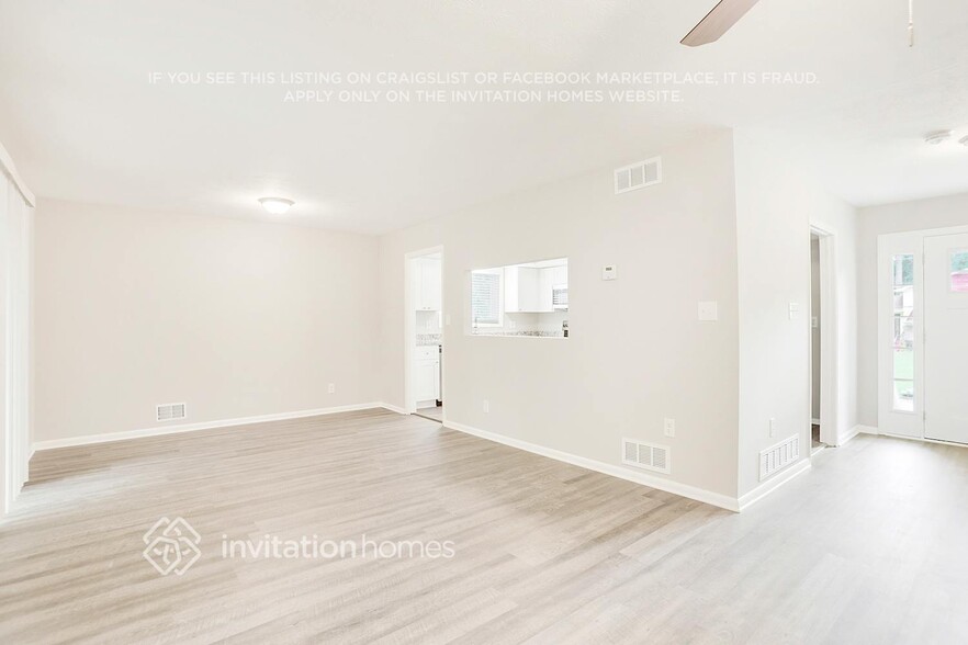 Building Photo - 2305 Verna Dr