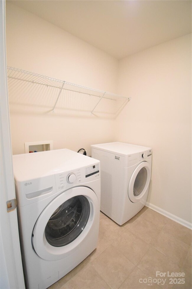 Building Photo - 12120 Ardrey Park Dr