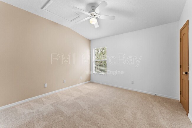 Building Photo - 5873 Fishhawk Ridge Dr