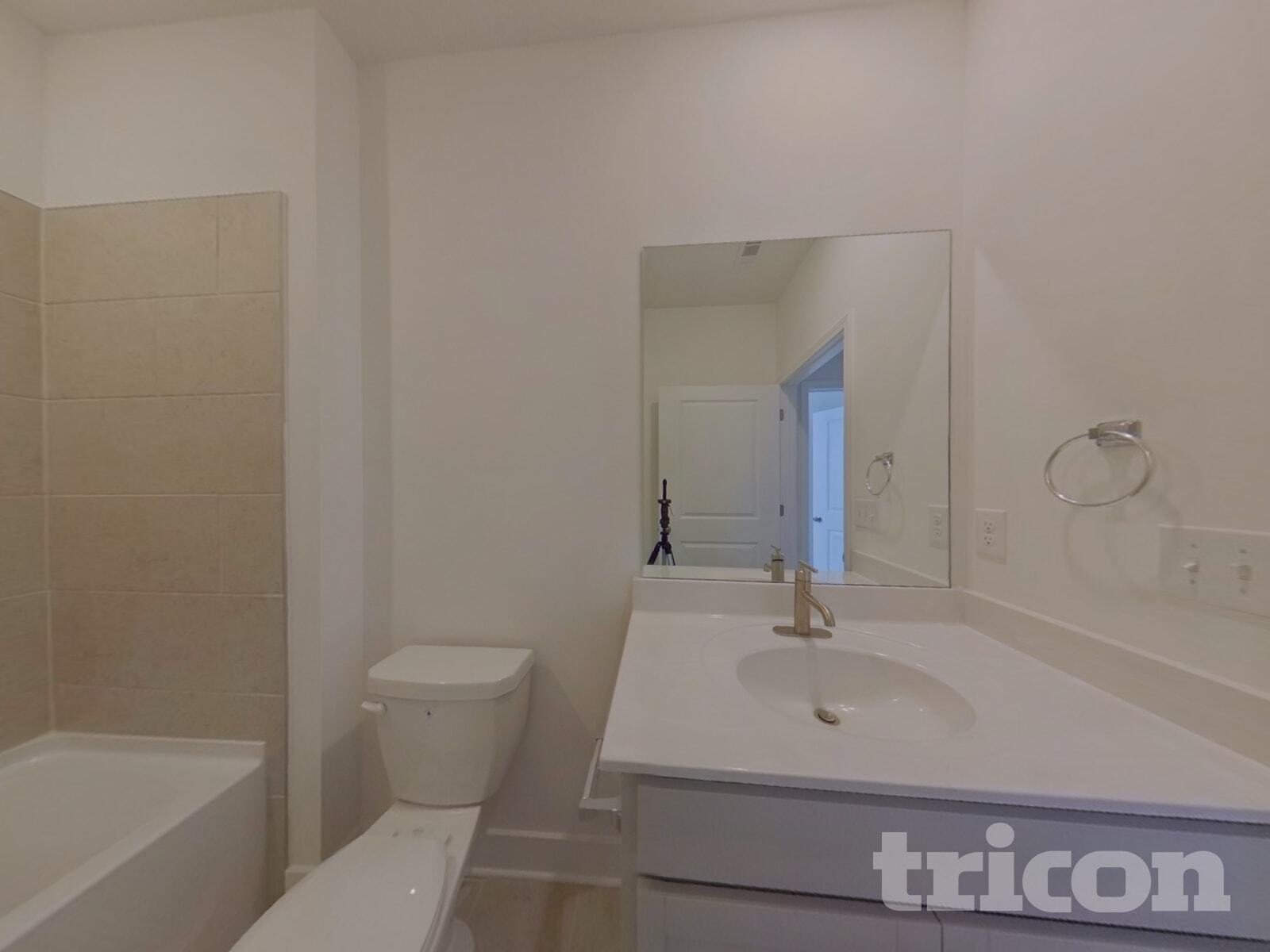 Building Photo - 45 Mayhaw Pt