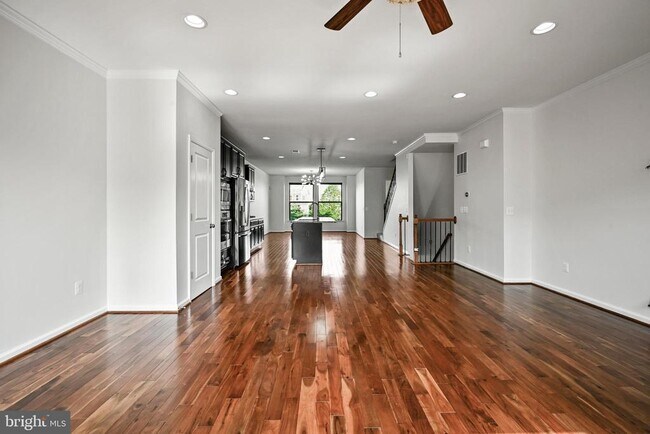 Building Photo - 23493 Adagio Terrace