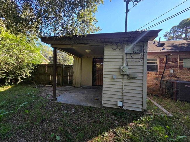 Building Photo - 4573 Appleville St