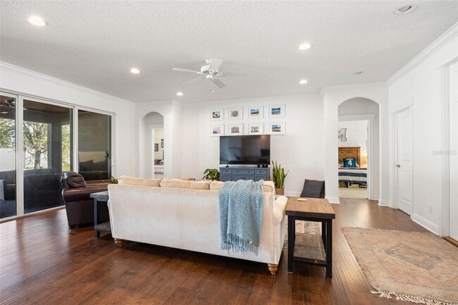 Building Photo - 4005 W El Prado Blvd