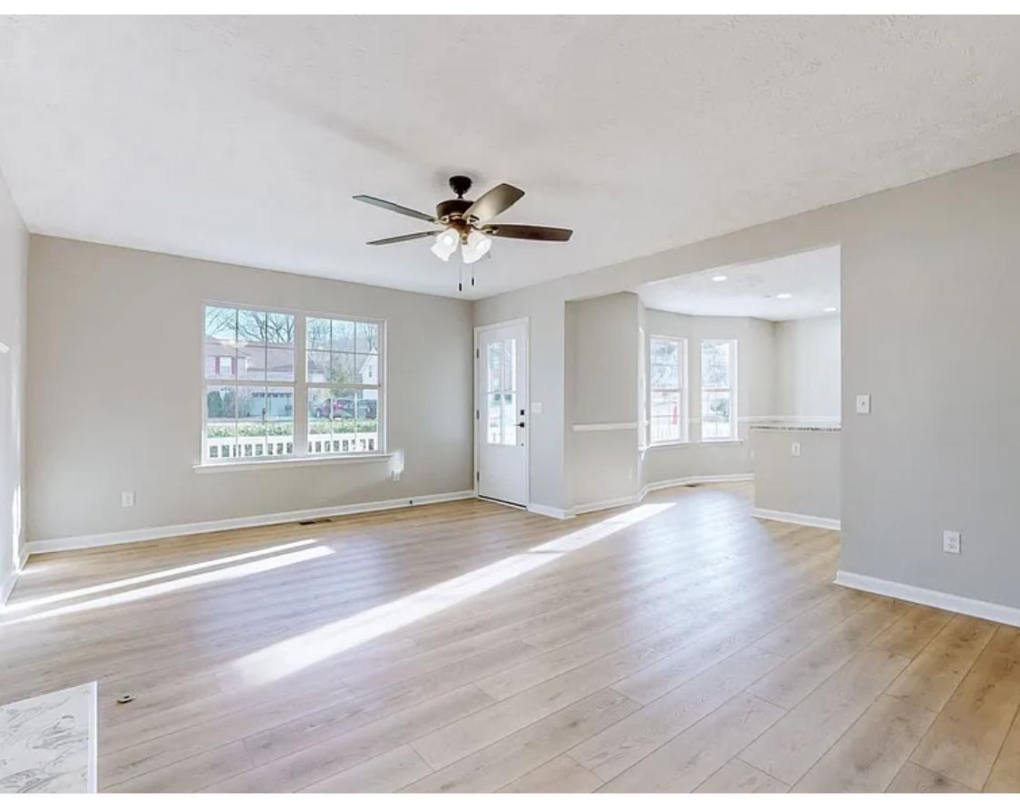 Building Photo - 206 Moorhill Ave