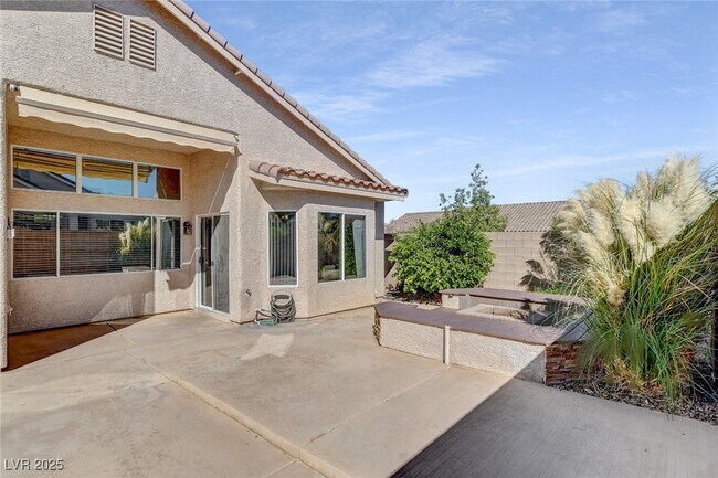 Building Photo - 8325 Jo Marcy Dr