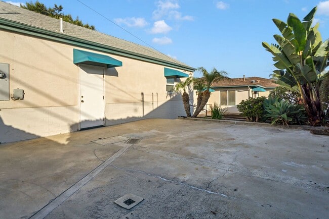 Building Photo - Beautiful detached home in Pacific Beach! ...