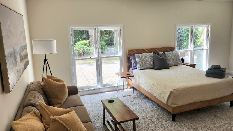 Building Photo - 1408 N Cherokee Ave