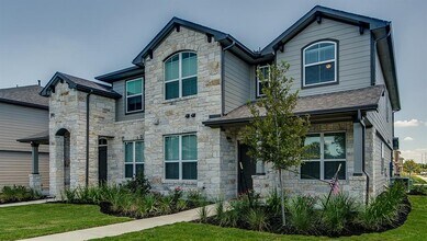 Building Photo - 13700 Sage Grouse Dr