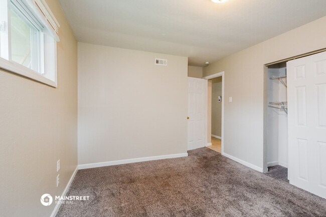 Building Photo - 9150 Harold Dr