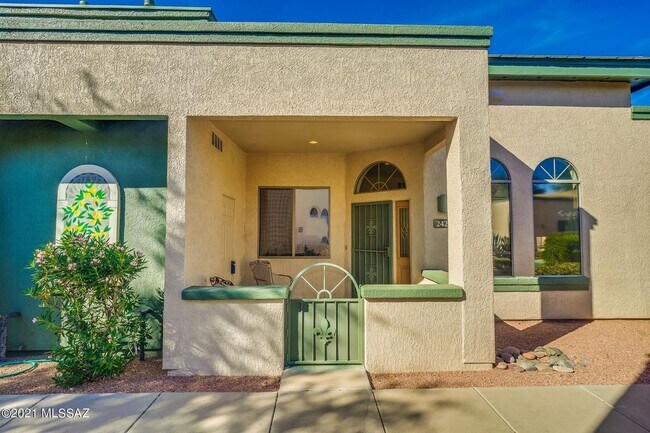 Building Photo - 2421 W Via Di Silvio