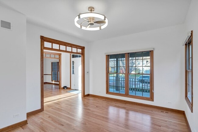 Building Photo - 4N550 School Rd