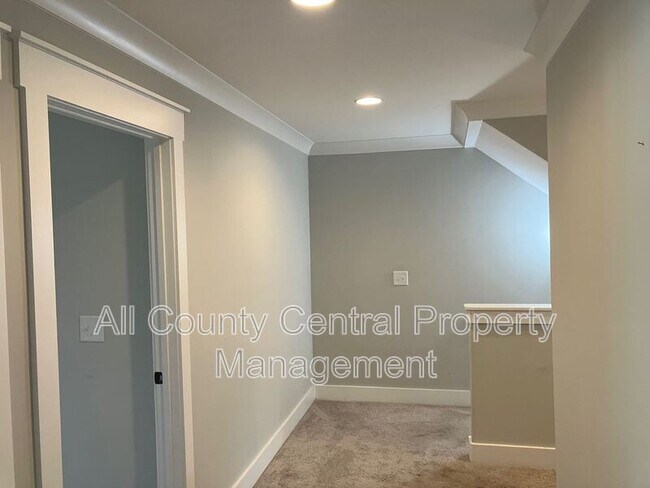 Building Photo - 415 Sunbelt Dr