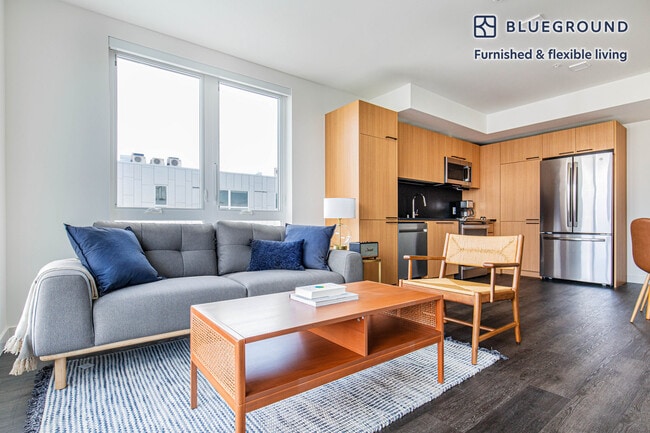 Building Photo - 118 Broadway E