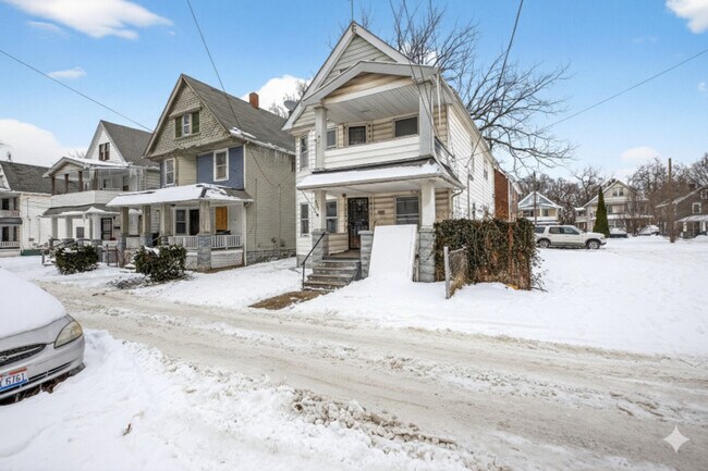 Building Photo - 2977 E 66th St