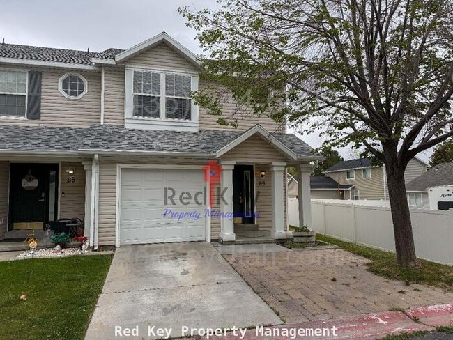 Building Photo - 1930 N Condo.