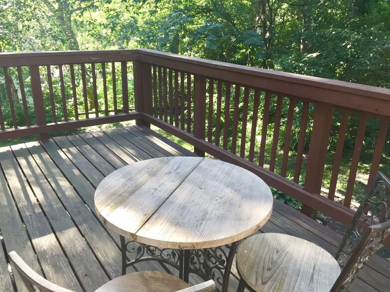 Deck and private back yard. - 1511 Trapp Court