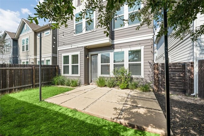 Building Photo - 13608 Cibolo Trace