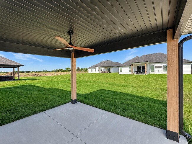 Building Photo - 5309 Makana Ln