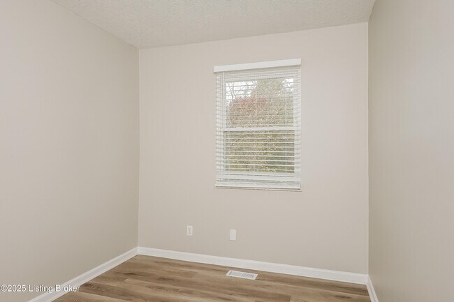 Building Photo - 7411 Autumn Bent Way