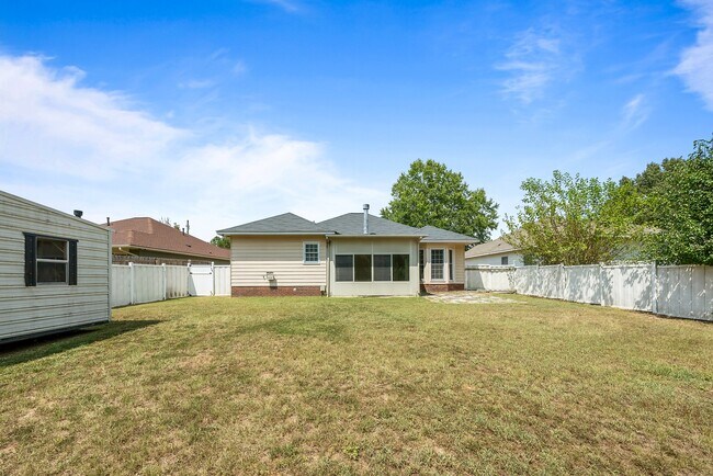 Building Photo - 4004 Pittman St