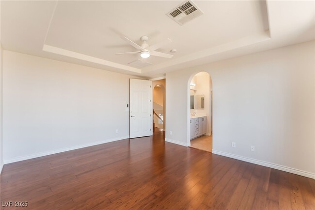 Building Photo - 600 El Loro St