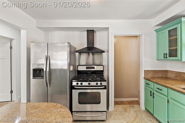 Building Photo - 29942 Avondale St