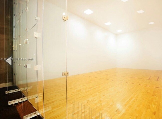 Building Photo - 690 SW 1st Ct