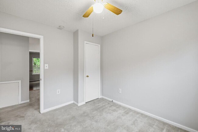 Building Photo - 4000 Sparrow House Ln