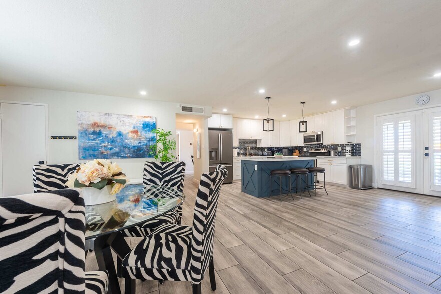 Building Photo - 3502 E Crocus Dr