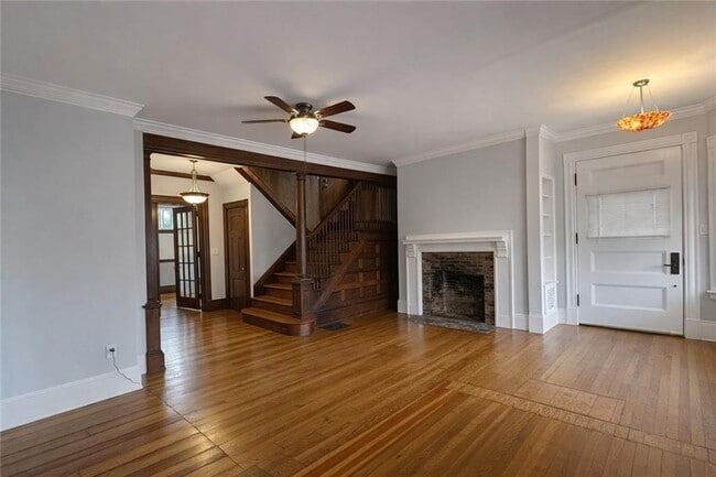 Building Photo - 739 Rock St