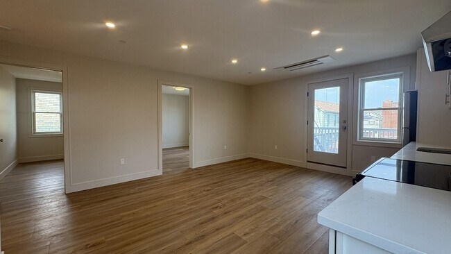 Building Photo - 5-12 Beach 130th St