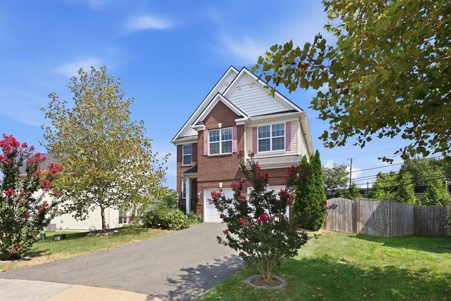 Building Photo - 14982 Gossom Manor Pl