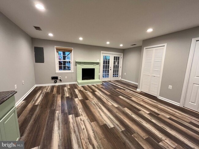 Building Photo - 11353 Cromwell Ct