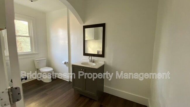 Building Photo - 167 W Hudson Ave