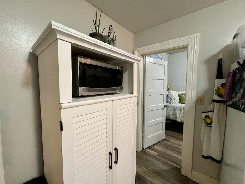 Building Photo - 681 N 100 E