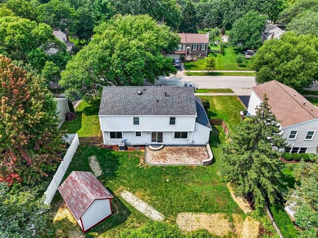 Building Photo - 2158 Countryside Cir