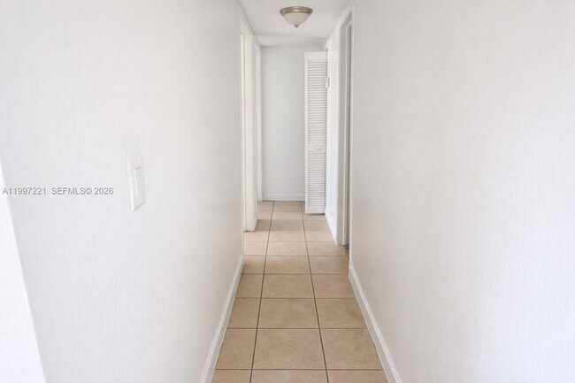 Building Photo - 1755 W 60th St