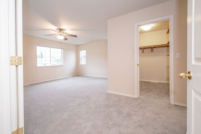 Building Photo - 5423 Cape Seville Dr