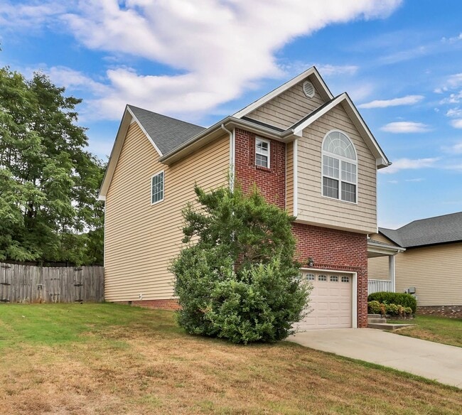 Building Photo - 1109 Ishee Dr