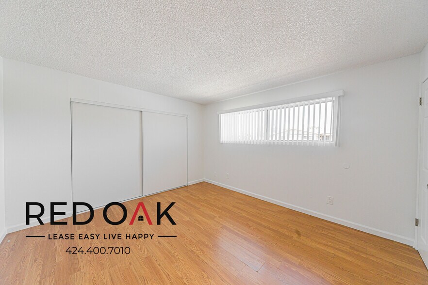Building Photo - 8828 Memory Park Ave