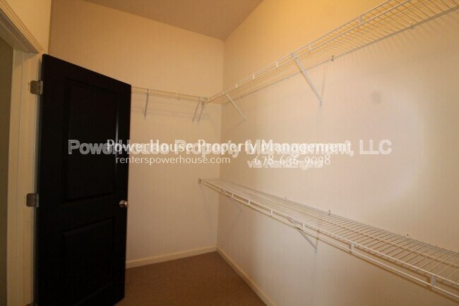 Building Photo - 7058 Elmwood Ridge Ct