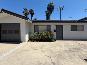 Building Photo - 1538 E Austin Way