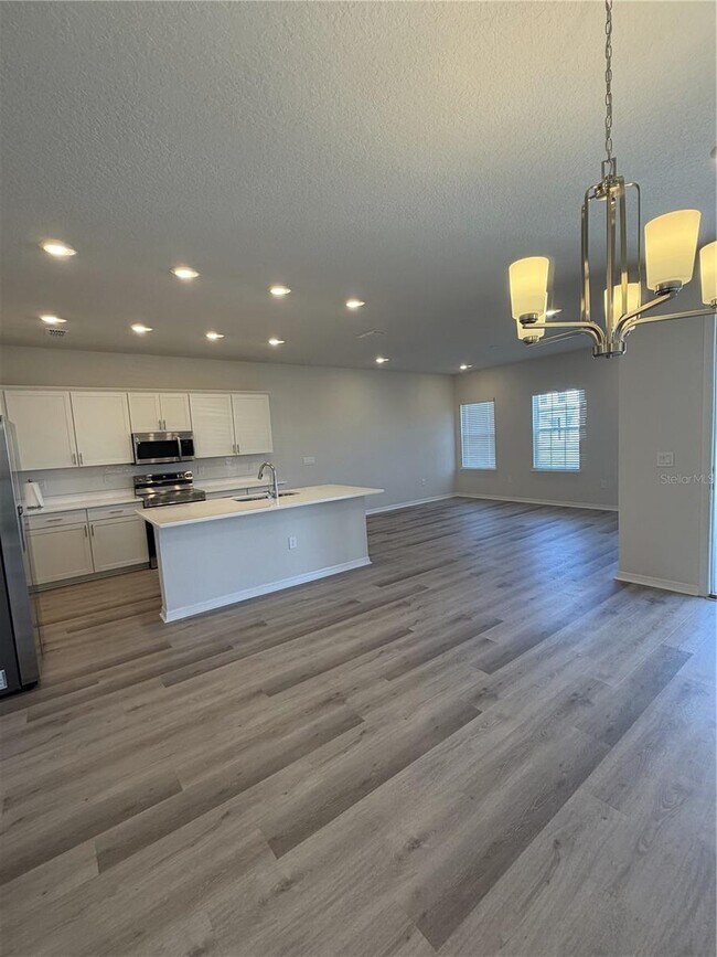 Building Photo - 5754 Anders Wy