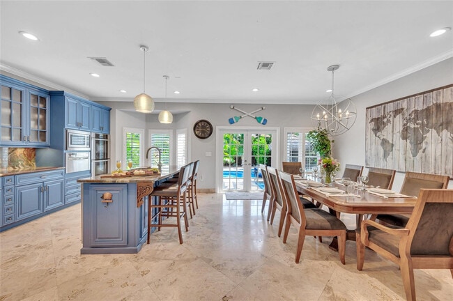 Building Photo - 3316 NE 16th St