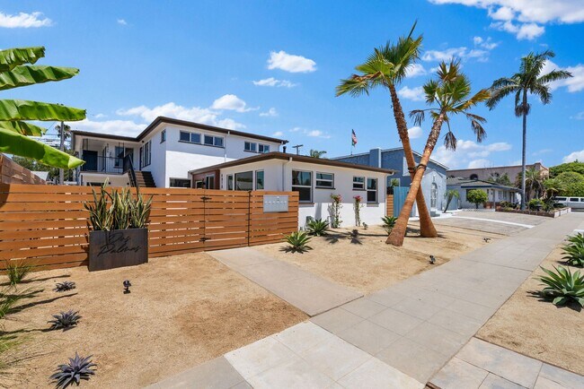 Primary Photo - Completely Renovated Ocean Beach 1 Bed/1 Ba